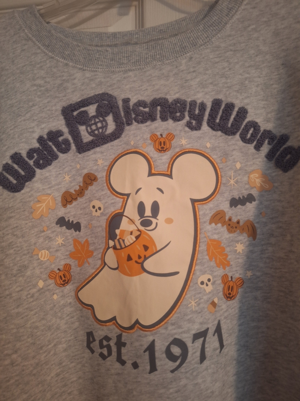 Walt Disney World Gray Halloween Graphic Pullover Sweater - Picture 2 of 6